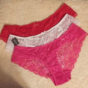 NWOT ~NEW! 3 pairs of Ladies Sexy Lace Bikini Panties (Size: XXL)